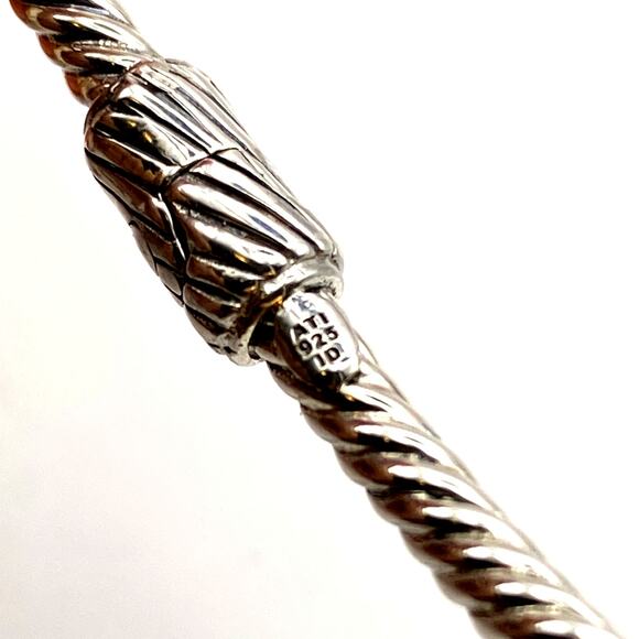 NWT ANNIKA WITT Sterling silver Textured Hinged Blue Topaz Bracelet Made in Bali - Picture 7 of 9